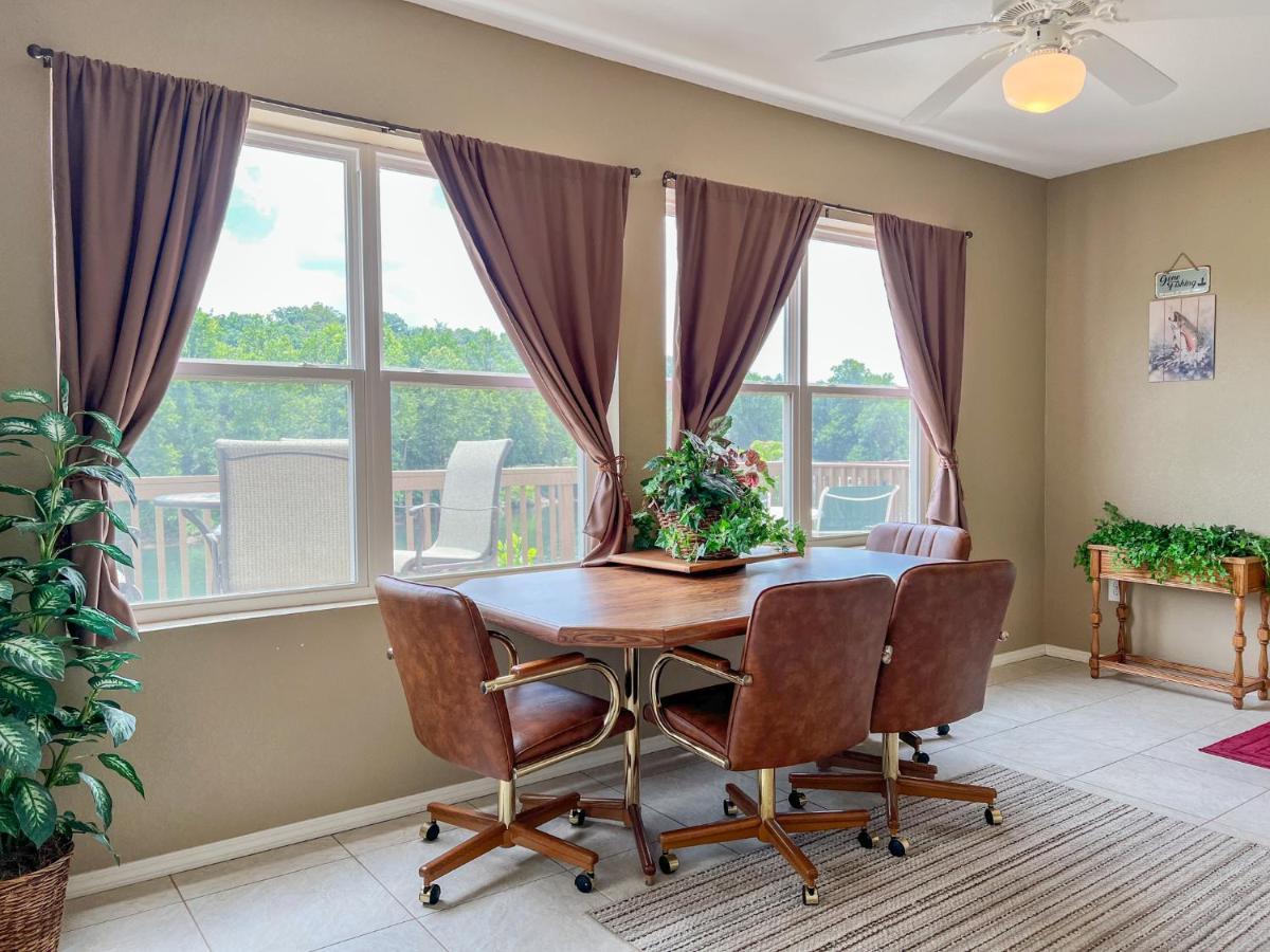Lake Front 2Br Walk-In With Large Deck - Free Tickets Included - 79-1 Branson Extérieur photo