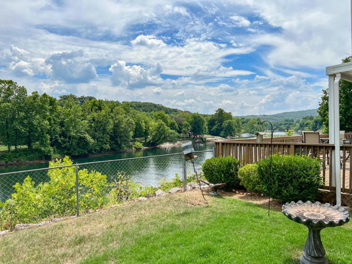 Lake Front 2Br Walk-In With Large Deck - Free Tickets Included - 79-1 Branson Extérieur photo